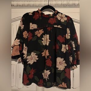 Floral print blouse